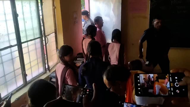 डिप्टी CM ने कस्तूरबा गांधी आवासीय बालिका विद्यालय मिठवल का किया निरीक्षणजनवरी तक काम पूरा करने कि कही बात।