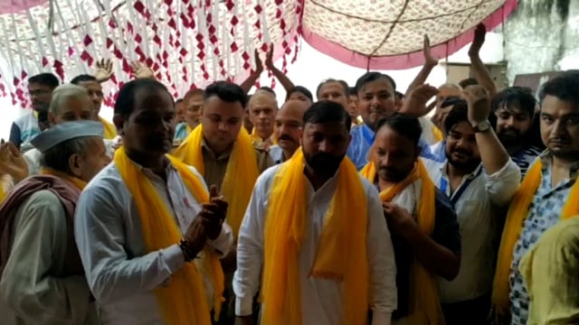 अग्रसेन सेवा मंडल के द्वारा महाराजा श्री अग्रसेन जयंती के उपलक्ष में प्रथम रक्तदान शिविर लगाया