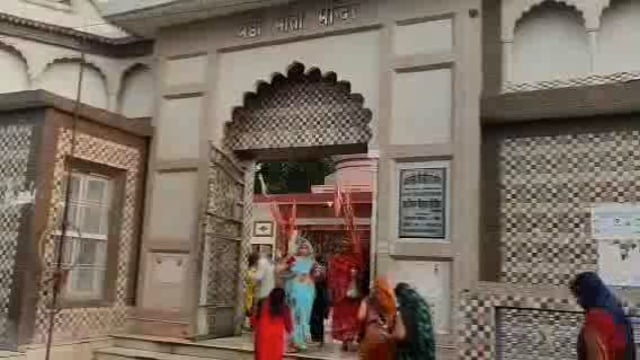 जालौन,कोंच:मां शैलपुत्री के पूजन से शुरू हुए देवी के नवरात्र...