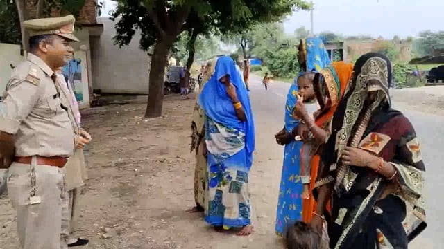 ग्रामीण महिलाओं को 1090 वा 112 नंबर की दी गई जानकारी#Prayagraj 