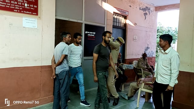 जालौन
परिवारिक मामलों में झगड़ा कर रहे दो भाइयों पर पुलिस ने की वैज्ञानिक कार्रवाई 