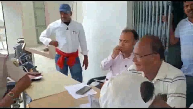 लखीसराय जिले के कजरा पुलिस ने 15 लीटर देसी महुआ शराब के साथ दो अभियुक्तों को किया गिरफ्तार