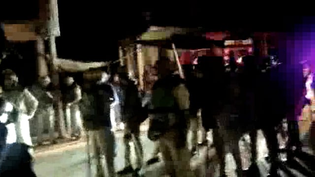 अछल्दा कस्बे में दलित छात्र की मौत के बाद बिगड़े हालातों को देख कर कप्तान चारू निगम ने साधा मोर्चा