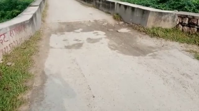 डाड़ो से खौरिया मार्ग क्षतिग्रस्त बड़ी दुर्घटना को दे रही दावत अधिकारी मौन
#कोराव प्रयागराज korav prayagraj 