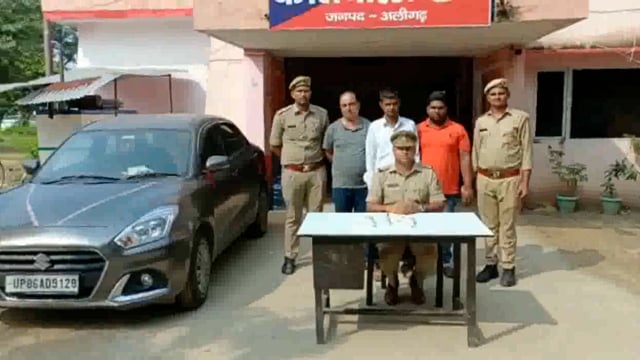 खैर कोतवाली पुलिस ने तीन वांछित अभियुक्तों को किया गिरफ्तार भेजा जेल