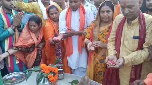 धर्मगढ़ बाबा मंदिर परिसर में शारदीय नवरात्रि पर श्रीमद्भागवत महापुराण का शुरू हुआ आयोजन 