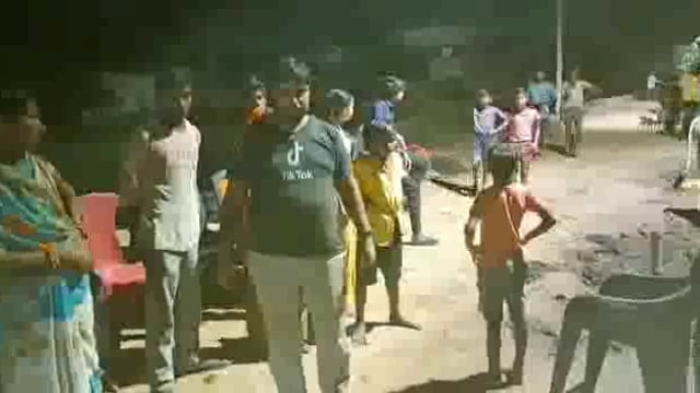 हवेली खड़गपुर बिजली के चपेट में आने से कृष्णा बाजार के समीप युवक की मौत परिजनों में मचा कोहराम