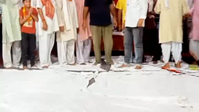 खैर कोतवाली के गांव गोमत मैं हुआ रामलीला का शुभारंभ कुलदीप चौधरी जिला पंचायत सदस्य फीता काटकर कराया गया के कर कमलों द्वा