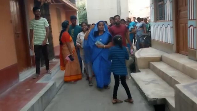 उप मुख्य पार्षद प्रत्याशी कोमल कुमारी ने क्षेत्र में चलाया जनसंपर्क अभियान, लोगों से समर्थन करने की अपील