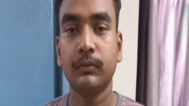 धरहरा थाना पुलिस ने मानगढ़ रेलवे केबिन के पास से 44 बोतल विदेशी शराब के साथ एक शराब धंधेबाज गिरफ्तार।#crime 
