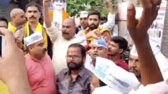 आम आदमी पार्टी के द्वारा भगतसिंह की जयंती मनाई गई 