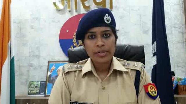 अजीतमल निवासी युवती का शव मिलने के मामले मुकदमा दर्ज किया गया है-चारु निगम-एसपी