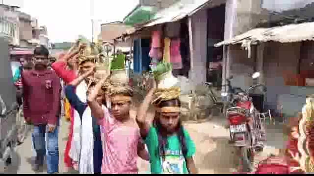 दुर्गा पूजा को लेकर कलश शोभायात्रा के साथ  श्रीमद्भागवत कथा प्रारंभ 