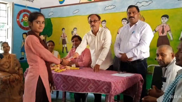 छतोह ब्लाक के कम्पोजिट विद्यालय कांटा में न्याय पंचायत स्तरीय खेलकूद प्रतियोगिता का एबीएसए धर्मेश कुमार ने किया शुभारम्भ