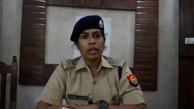 अछल्दा में हुए बवाल के उपद्रवियों की ग्रिफ्तारी के बारे में बोलती पुलिस अधीक्षक
