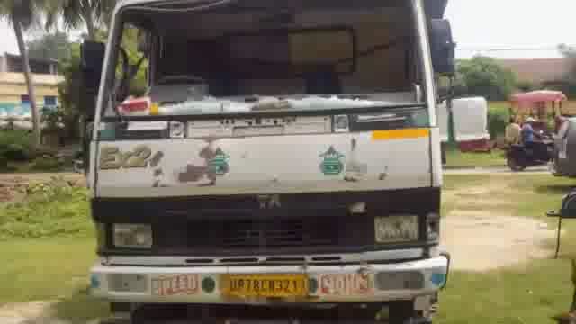 पूजा का चंदा नहीं देने पर गाड़ी का शीशा फोड़ा व ड्राइवर के साथ मारपीट की