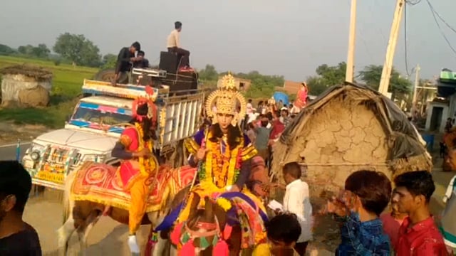 खैर कोतवाली क्षेत्र गांव गौ मत में निकाली गई भगवान श्रीराम की बारात गांव के लोगों ने भगवान श्री राम के स्वरूप की दर्शन