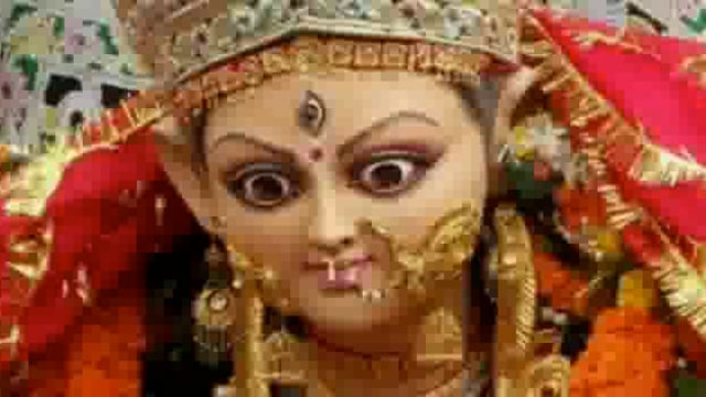 पारामाउण्ट एकेडमी परिवार के नेतृत्व में बच्चों ने देवी देवता का भेष घारण कर पे किया भक्ति की मनोरम झांकी