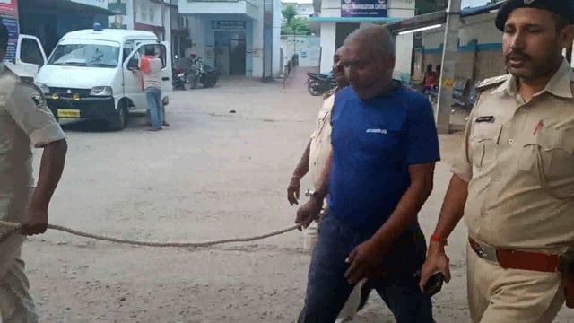 गौरीपुर में रेलकर्मी हत्या के मामले में मुख्य आरोपी अरविंद यादव को पुलिस ने किया गिरफ्तार, एक पिस्तौल,चार कारतूस बरामद