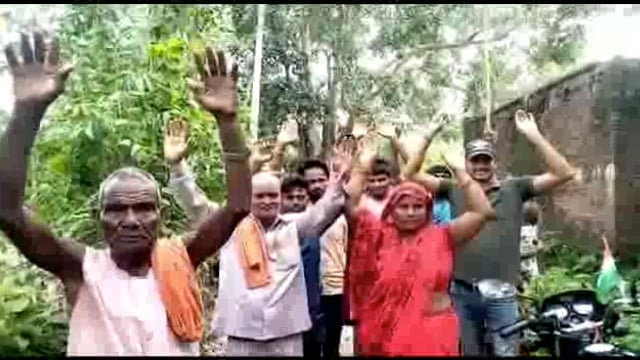 बंदरों के आतंक ने मचाई तबाही देखिए खास रिपोर्ट