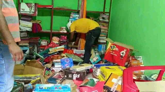 भवाड़ा हाट में कपड़ा दुकान से चोरों ने लाखों की सामान सहित नगदी रकम चोरी कर हुए फरार