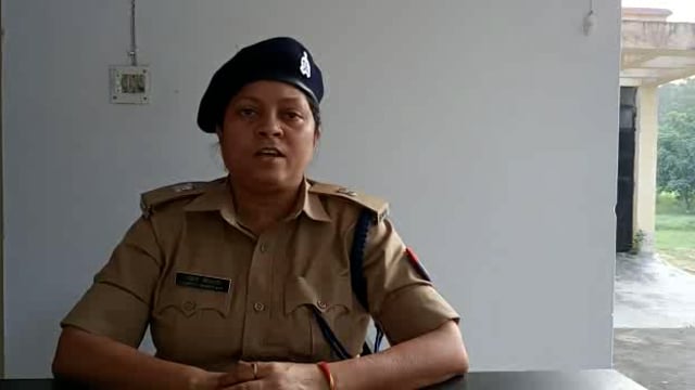 बलरामपुर: ट्रैक्टर ट्राली पर सवारी न बैठायें एएसपी ने किया अपील।