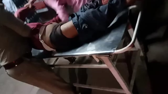 जालौन

फिर दिखा रफ़्तार का कहर
आमने-सामने भिड़े दो वाइक सवार
दोनों हुए घायल
स्थानीय पुलिस की मदद से पहुंचाया गया अस्पताल