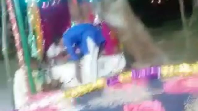 वजीरगंज के नगवा शीतला माता मंदिर पर चल रहे दुर्गा पूजा महोत्सव मे पहुंचे प्रधान प्रतिनिधि