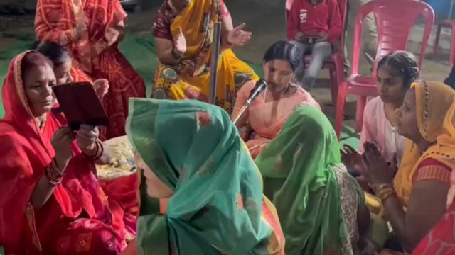 सदर विधायक गुड़िया कठेरिया का ढोलक बजाते हुए एवं गीत गाते हुए वीडियो पूरा वायरल