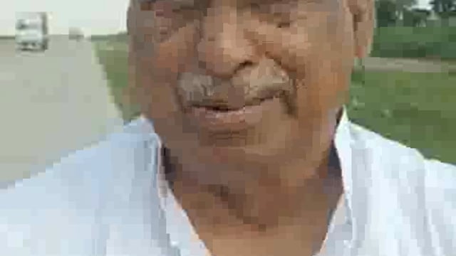 सोशल मीडिया पर हो रहे इटवा के धार्मिक कार्यक्रम में आपत्तिजनक बयान पर ना दे ध्यान इटवा विधायक माता प्रसाद पांडे ।