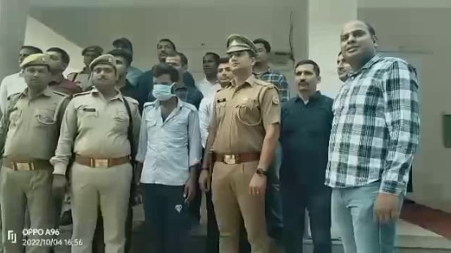 1 वर्ष पूर्व यमुना एक्सप्रेस वे पर हुए ट्रिपल मर्डर का किया मथुरा पुलिस ने खुला था