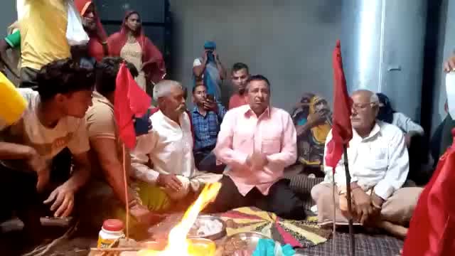 क्या हुआ? जब भक्त के सिर चढ़े, देव 