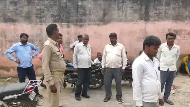 हादसे की चपेट में आकर अधेड़ की दर्दनाक मौत