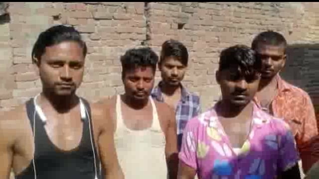 2 माह पूर्व निर्माण की नाली हुई भ्रष्ट ग्रामीणों ने किया प्रदर्शन कार्रवाई की मांग की  कि मामला है नानपारा तहसील 