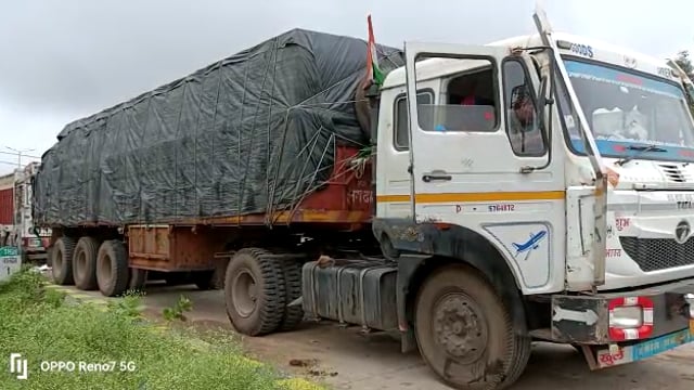 जालौन

चल पड़ा वाणिज्य कर विभाग का कानूनी हंटर

यमुनानगर से प्लाई लादकर ले जा रहे ट्रक को पकड़कर कोतवाली  में दाख़िल करा