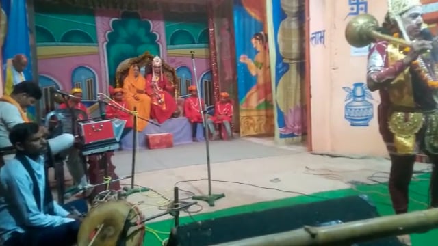 जालौन

जालौन नगर क्षेत्र में हो रही रामलीला में आज़ भगवान श्री राम की राजगद्दी की लीला का मंचन किया गया 