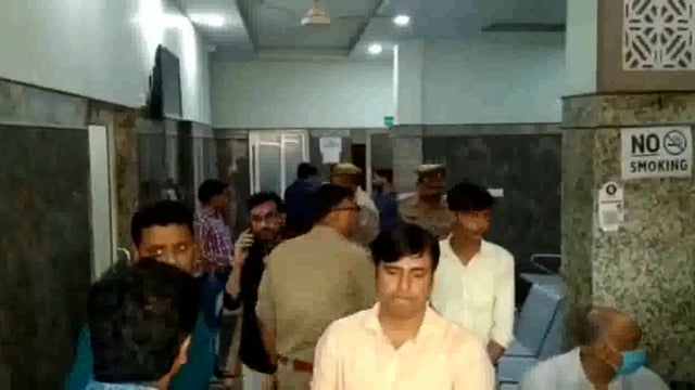 स्वास्थ्य व अग्निशमन विभाग की बड़ी कार्रवाई कई हॉस्पिटल की सीज