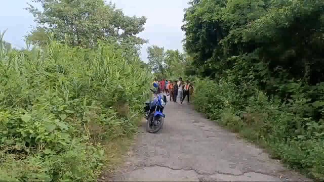 कर्नलगंज: नरकुल की झाड़ियों में मांस से भरे 3 बोरे से मिलने से इलाके में मचा हड़कंप