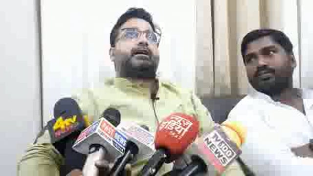 अल्पसंख्यक समाज के मंत्री ने कहा मदरसों की जांच से सरीफ राजनीतिक पार्टियों को है परहेज