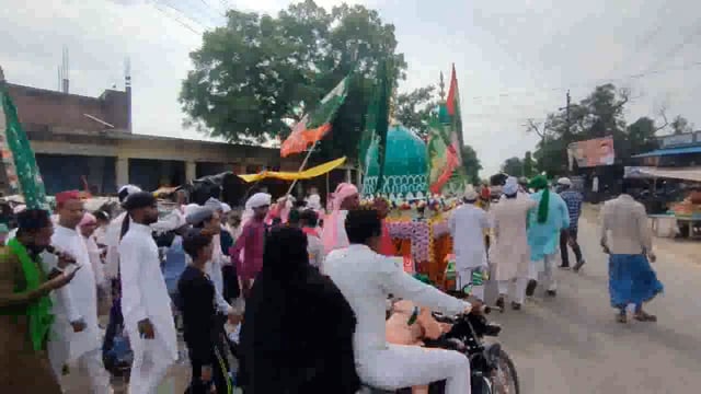 इटवा तहसील क्षेत्र में शांतिपूर्ण ढंग से संपन्न हुआ ईद मिलादुन्नबी का पर्व ।