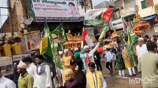 कोसीकला में बड़े ही धूमधाम और मधुर बैंड बाजों के साथ निकला नबी का जुलूस