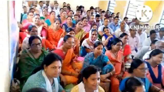 फुल्लीडुमर बीआरसी में आयोजित गुरु गोष्ठी में कई बिंदुओं पर हुई चर्चा