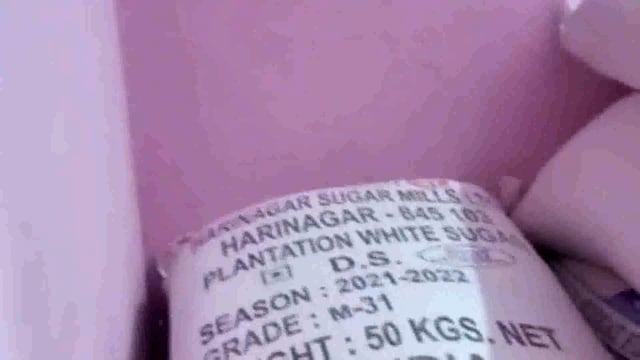 पीरी बाजार थाना क्षेत्र के महसोनी गांव में गुप्ता जनरल स्टोर एवं जयनारायण प्रसाद के घरों में चोरों ने लाखों की की है चोर