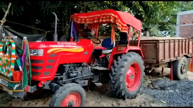 अवैध रूप से बालू लदे ट्रैक्टर को पुलिस ने किया जब्त