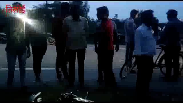 मेला देखने जा रही जो कि अनियंत्रित ट्रक ने टक्कर मारी मौके पर युवक की दर्दनाक मौत