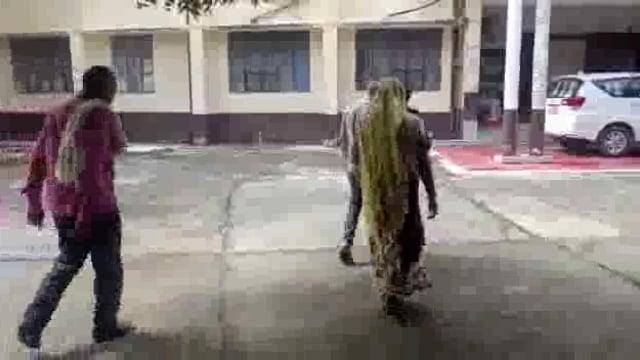 किसान दुर्घटना बीमा योजना का लाभ दिलाने की मांग