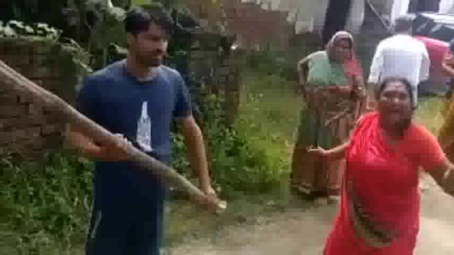पीढ़ी गांव में पुराने जमीनी विवाद को लेकर दो पक्षों में लाठी डंडे से जमकर हुई मारपीट, पुलिस ने दर्ज किया मुकदमा