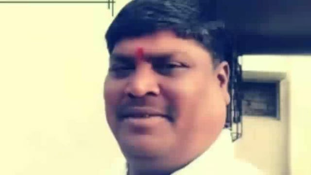 आटपाडीचे तहसीलदार यांच्या चौकशीची मागणी करणारे गोमेवाडी चे हंबीरराव जावीर हे स्वतःच मोटरसायकल वरून वाळू चोरी करतात तहसील