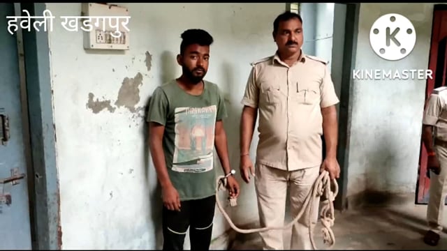 गुप्त सूचना के आधार पर छापामारी कर कुल 4 लीटर अवैध देसी शराब के साथ एक मोटरसाइकिल एवं कारोबारी को गिरफ्तार कर भेजा गया ज