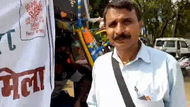 चेवाड़ा अंबेडकर भवन प्रखंड कार्यालय के के समीप 14 अक्टूबर को रोजगार सह मार्गदर्शन मेले का किया जाएगा आयोजन.

